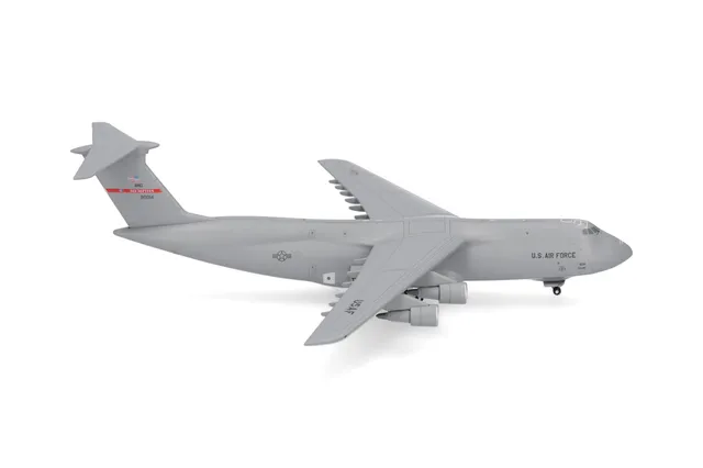 herpa-wings-lockheed-c-5a-galaxy-u-s-air-force-1-500-metall image 1