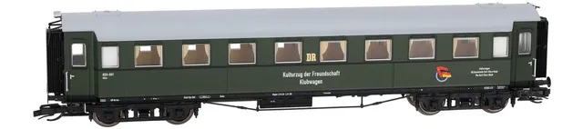 saxonia-120222-tt-personenwagen-c4-sa07-kulturzug-dr image 1