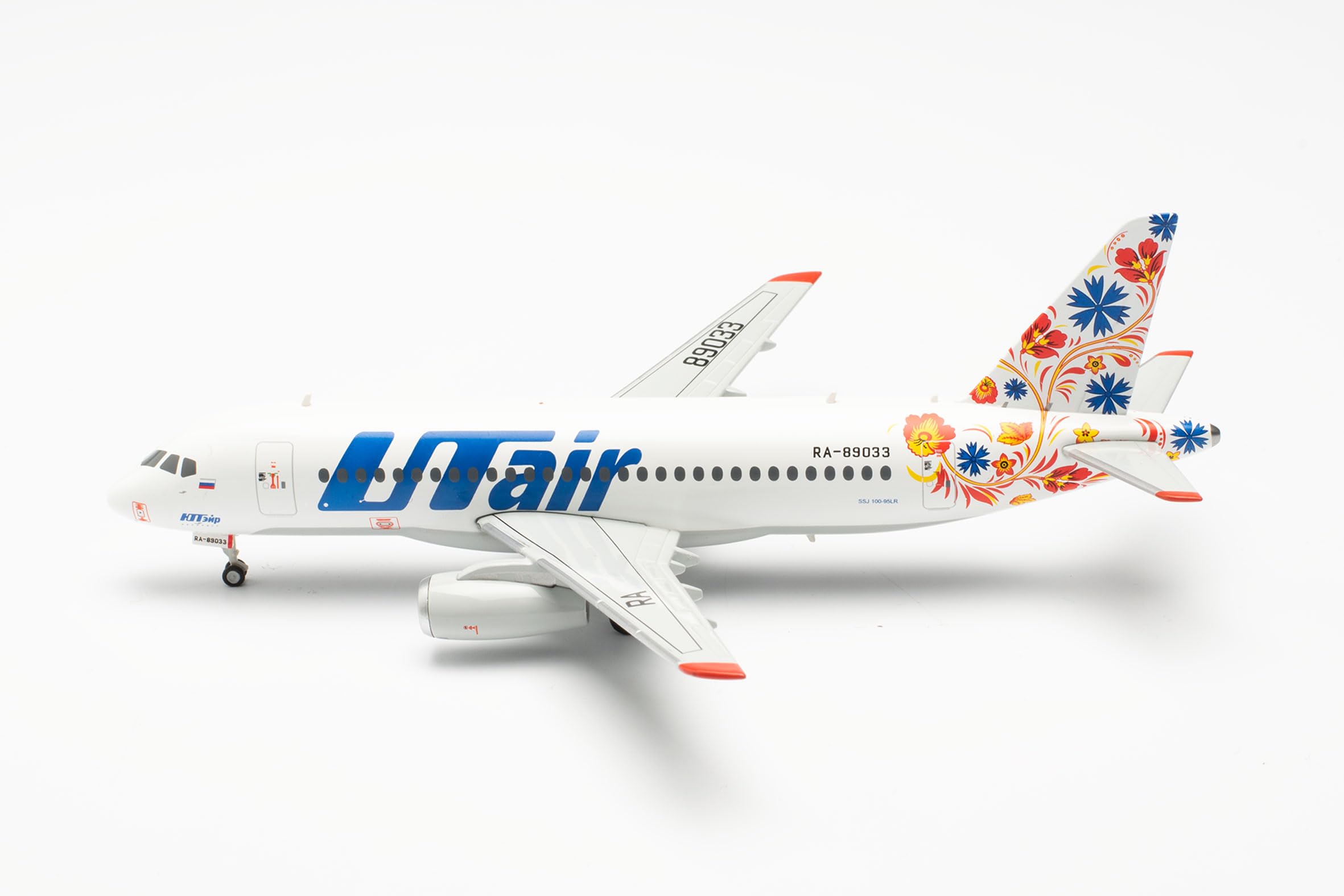 herpa-wings-utair-express-sukhoi-superjet-100-ra-89033-1-200 image 2