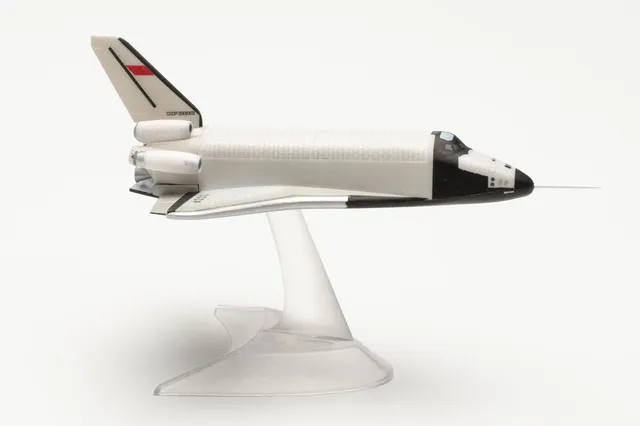 herpa-wings-spaceshuttle-buran-ok-gli-raumschiffmodell-1-400-wei image 1