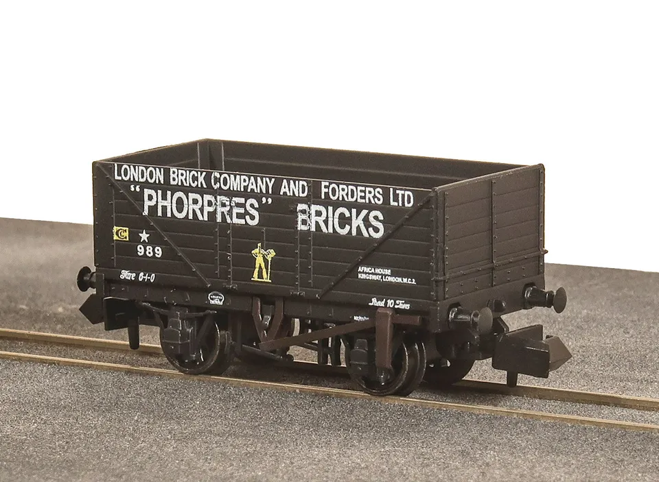 peco-nr7012p-7-plank-open-wagon-london-brick-spur-n-wagen image 1