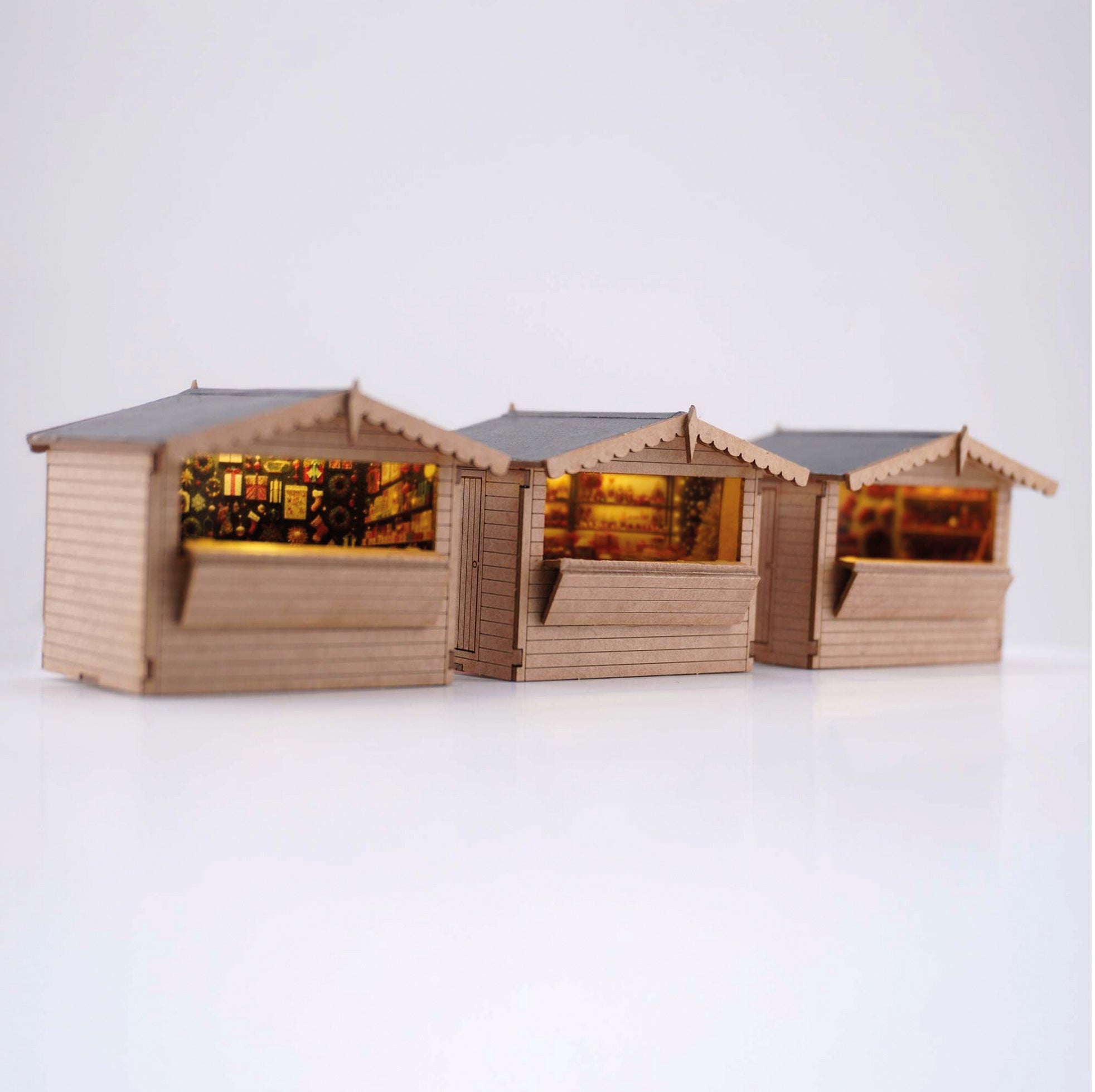 peco-lx578-weihnachtsmarktstand-bausatz-oo-ho-lasercut image 1
