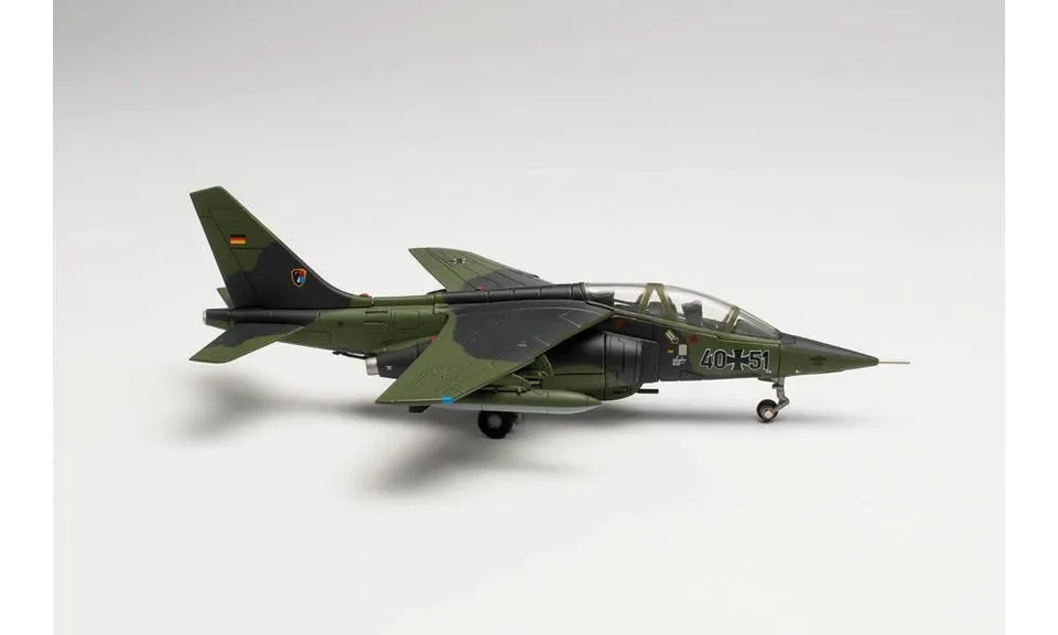 herpa-wings-alpha-jet-a-jabog-41-husum-flugzeug-1-72-metall image 1