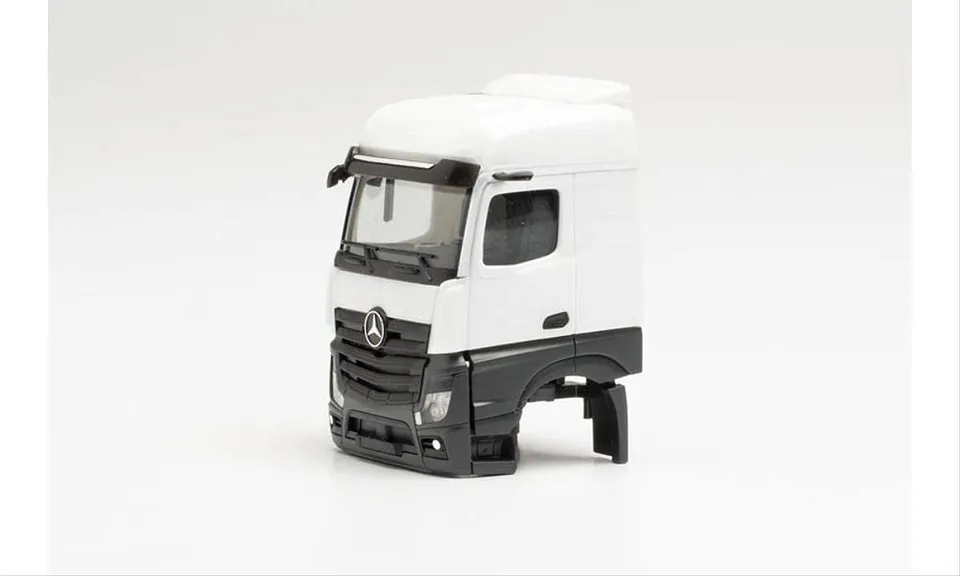herpa-cars-trucks-mercedes-actros-bigspace-fahrerhaus-o-wlb image 1