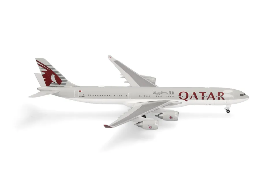 herpa-wings-qatar-amiri-a340-500-flugzeugmodell-1-500 image 1