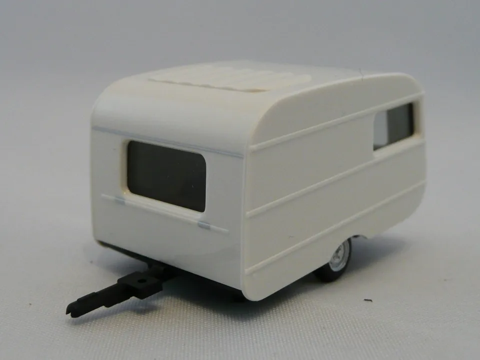 herpa-053099-qek-junior-wohnwagen-modell-gr-n-wei image 1