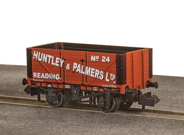 peco-nr7010p-n-offener-wagen-huntley-palmer-7-plank image 1