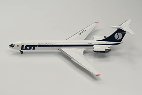 herpa-wings-il-62m-sp-lbd-flugzeugmodell-1-200-metall-lot image 8