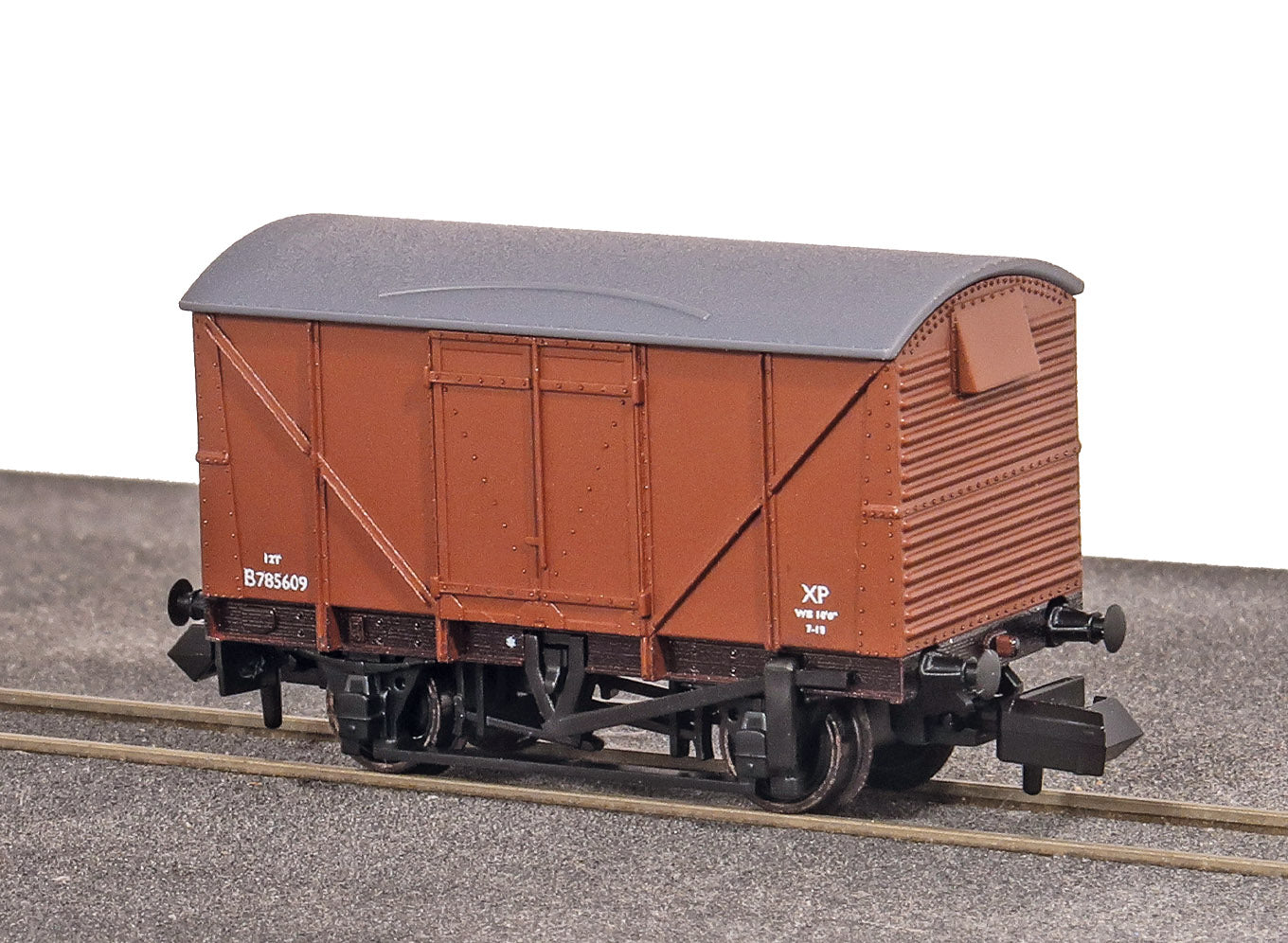 peco-nr2000b-spur-n-br-vanfit-g-terwagen-sperrholz image 1