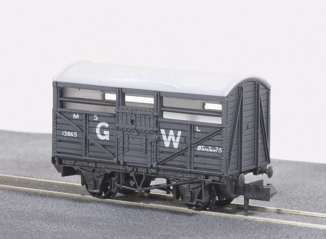 peco-nr45w-n-viehwagen-gw-g-terwagen-fertigmodell image 1
