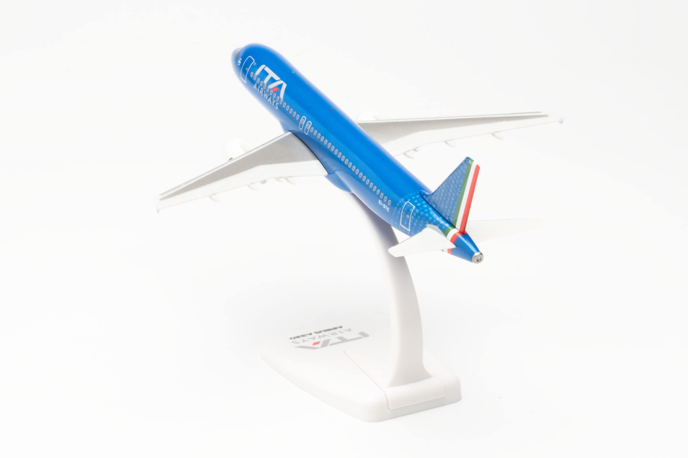 herpa-snapfit-ita-airways-airbus-a320-modellflugzeug-1-200 image 4
