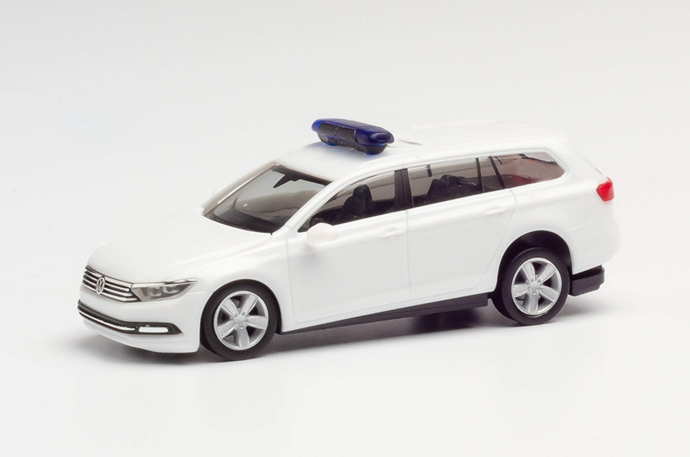 herpa-minikit-013772-vw-passat-variant-bausatz-1-87-wei image 3