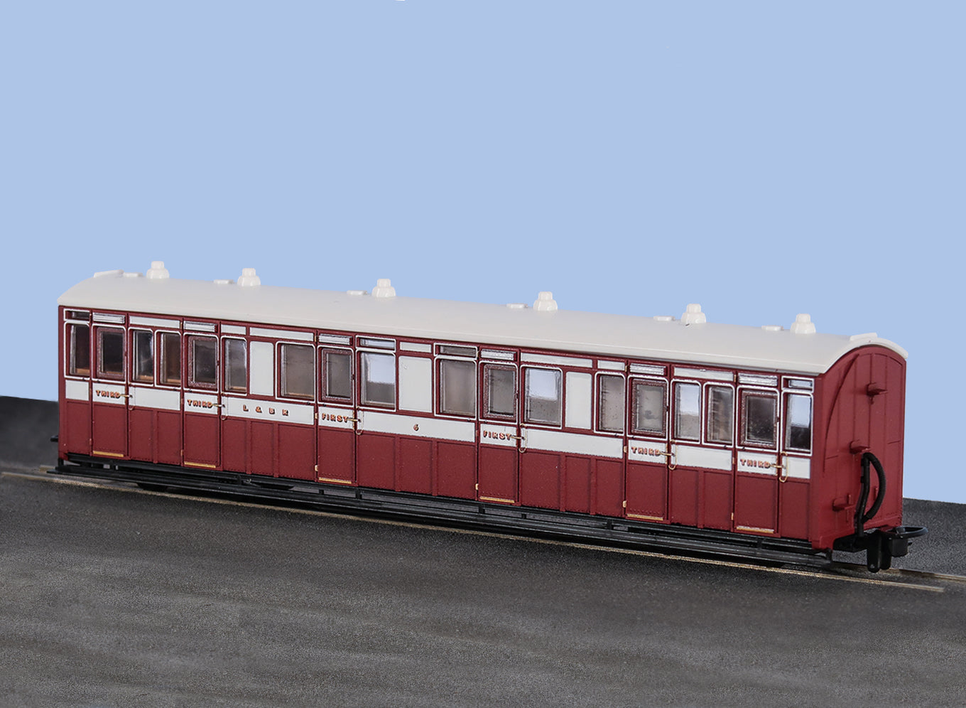 peco-gr400b-l-b-composite-personenwagen-oo-9-nr-6 image 1