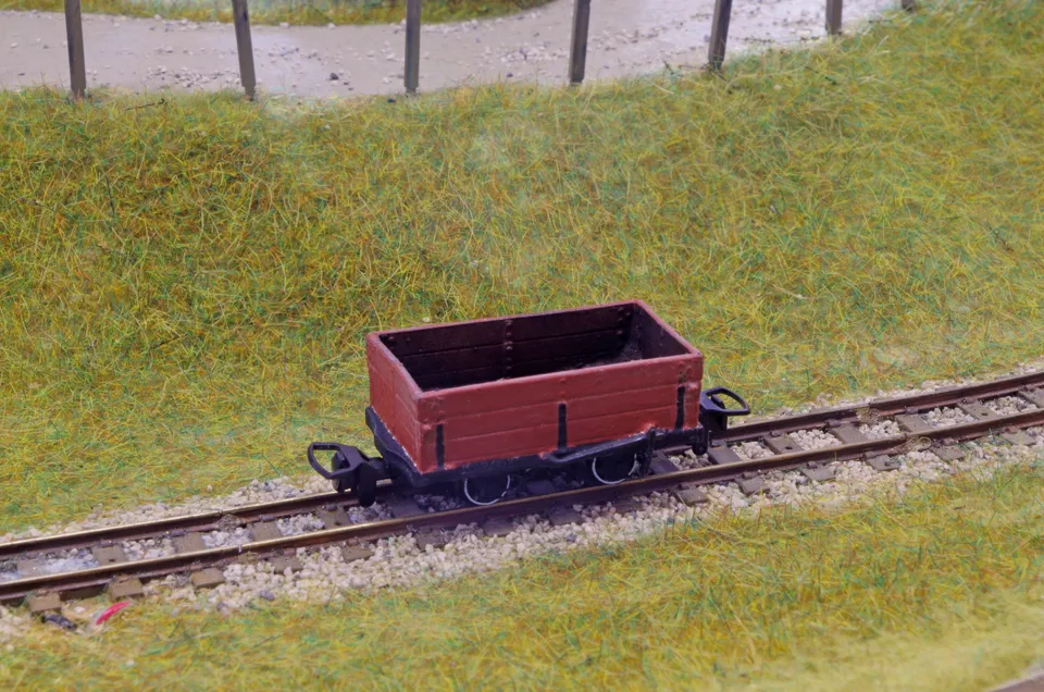 peco-dundas-dm39-g-terwagen-bausatz-oo-9-mineral-4t image 1