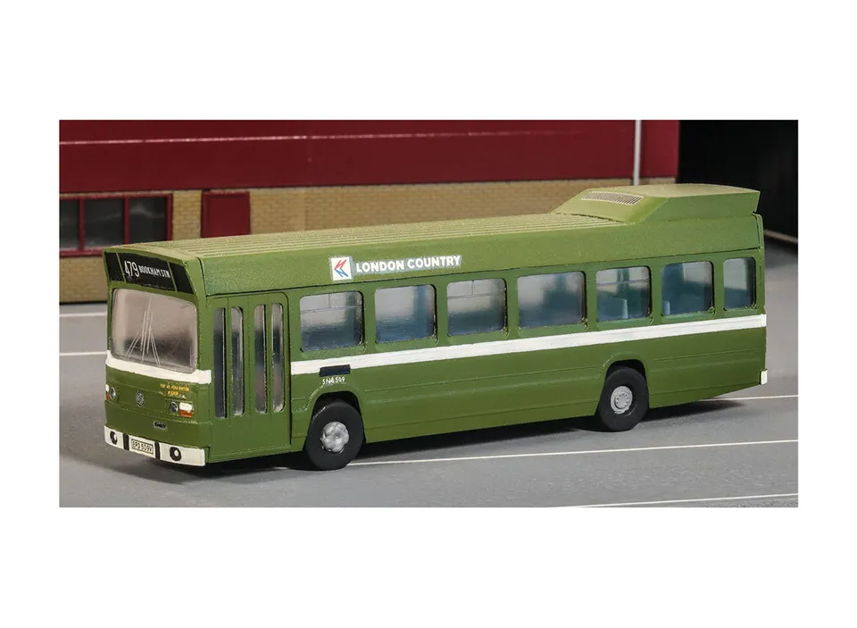 modelscene-5139-leyland-national-bus-bausatz-london-country image 1