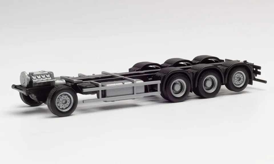 herpa-scania-cr-cs-fahrgestell-4-achs-bausatz-1-87 image 1