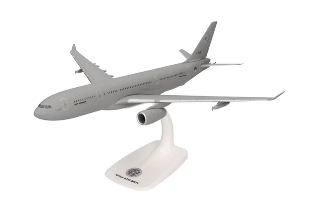 herpa-snapfit-airbus-a330-mrtt-flugzeugmodell-1-200-nato image 1