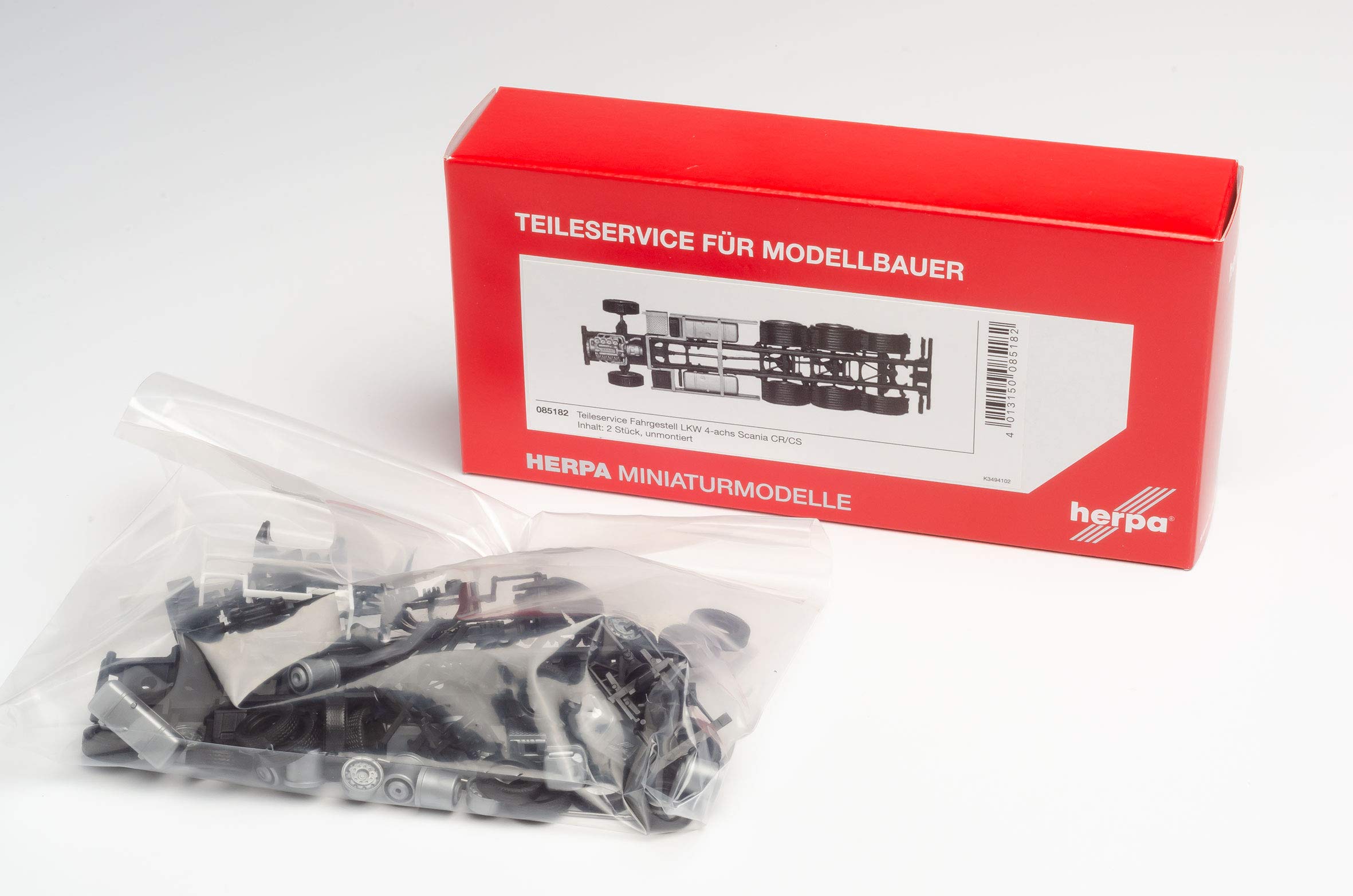 herpa-scania-cr-cs-fahrgestell-4-achs-bausatz-1-87 image 3