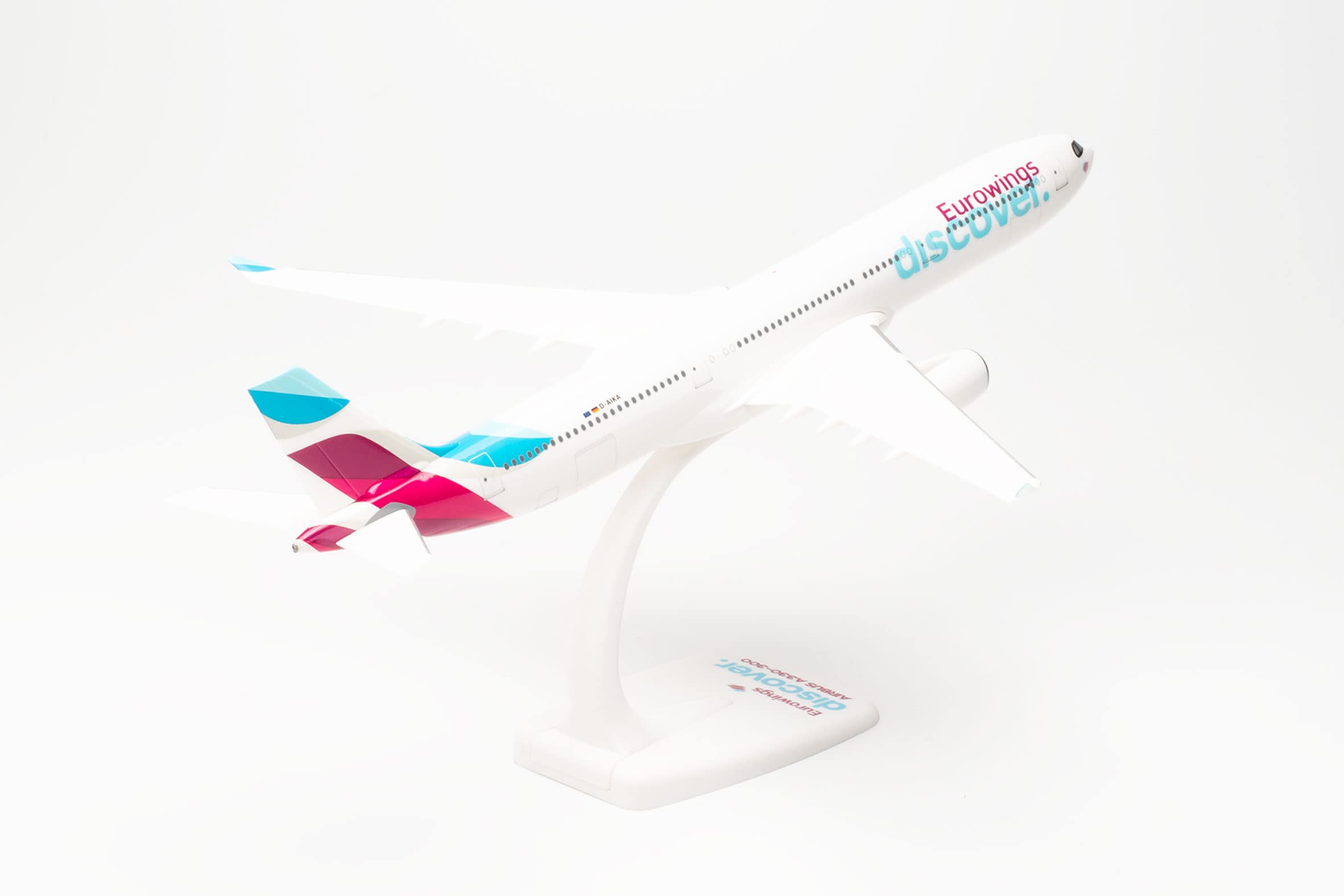 herpa-snapfit-airbus-a330-300-eurowings-discover-d-afyr-1-200-kunststoff image 2