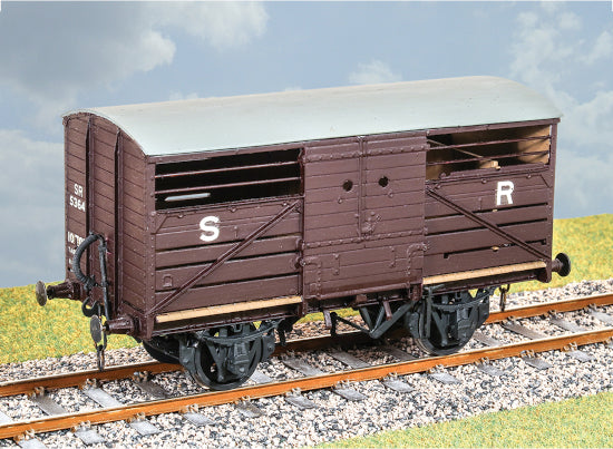 peco-parkside-ps107-viehwagen-bausatz-southern-spur-0 image 1