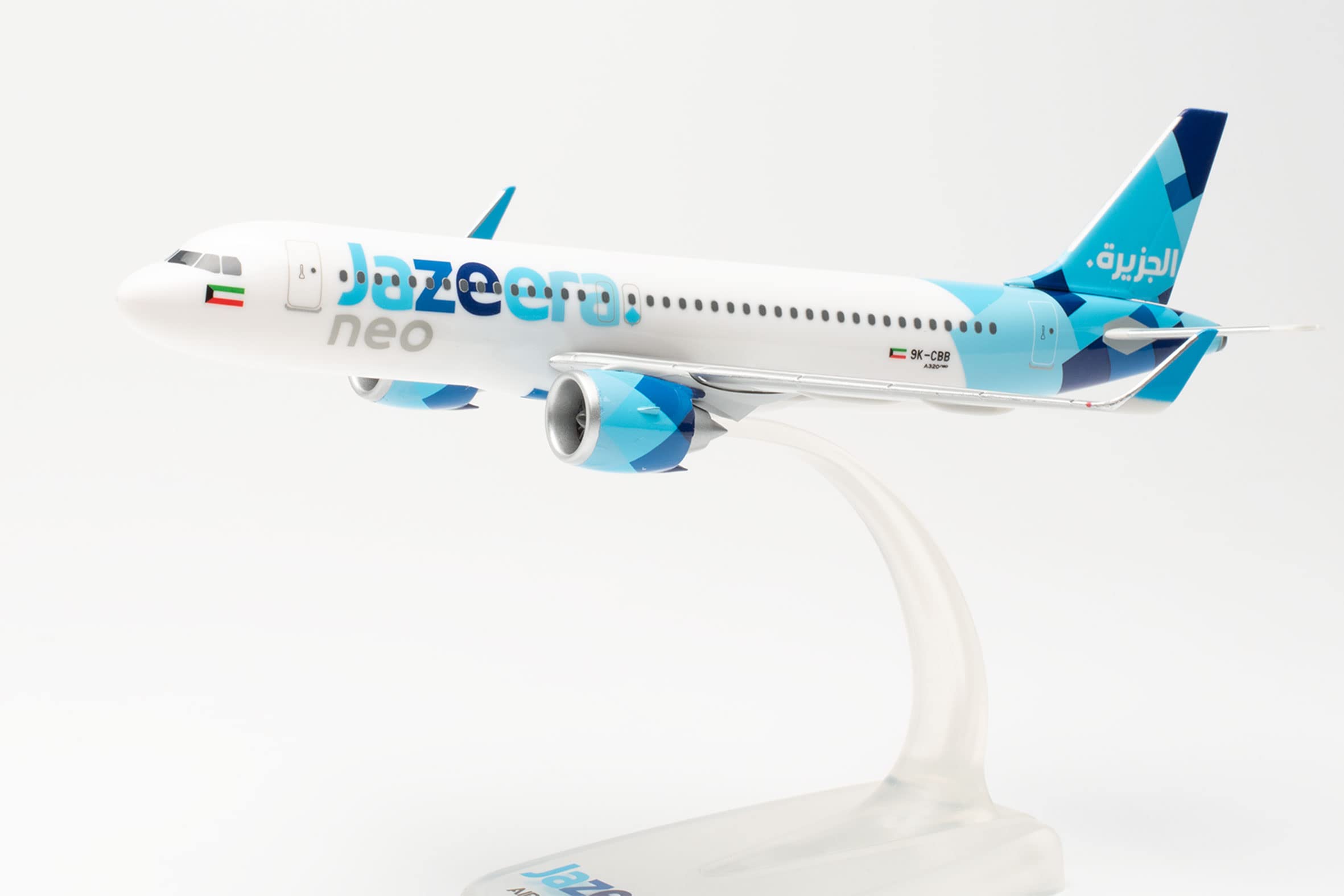 herpa-snapfit-jazeera-a320neo-flugzeugmodell-1-200-wei-blau image 5