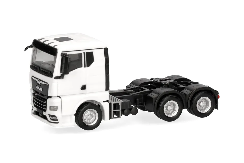 herpa-man-tgx-gn-zugmaschine-3achs-wei-1-87 image 1