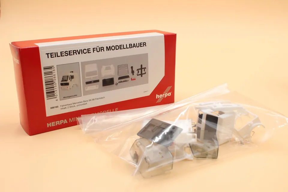 herpa-sk88-flachdach-086165-teileservice-fahrerhaus-1-87 image 1