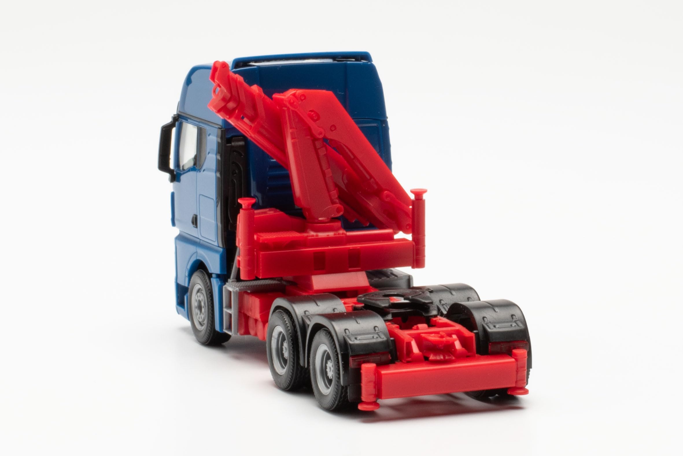 herpa-man-tgx-gx-6x4-zugmaschine-ladekran-lkw-1-87 image 5