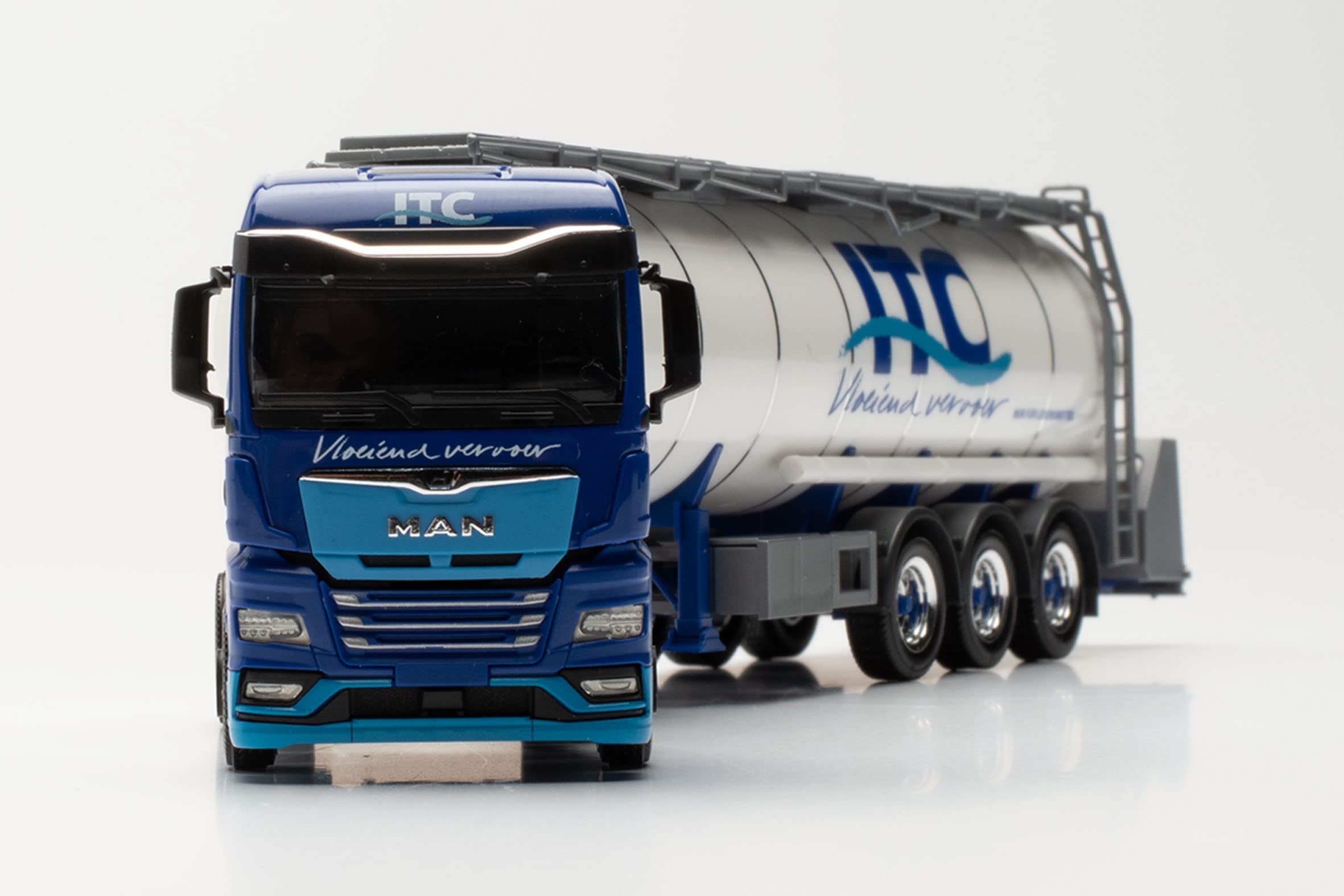 herpa-man-tgx-lebensmitteltank-sattelzug-lkw-modell-1-87 image 4