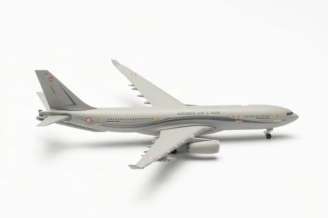 herpa-wings-airbus-a330-mrtt-flugzeugmodell-1-500-ph-nix image 1