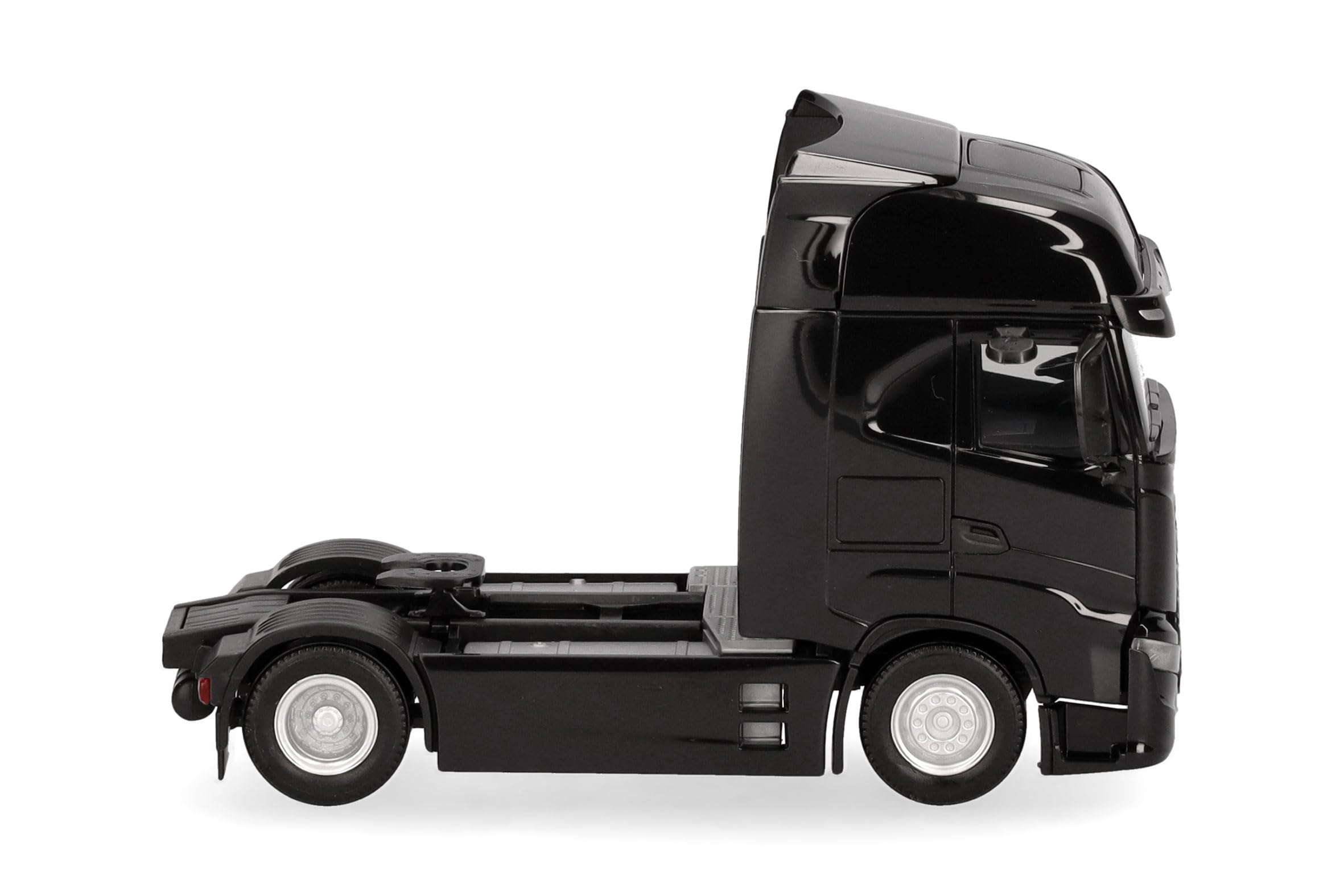 herpa-iveco-s-way-facelift-zugmaschine-1-87-lkw-schwarz image 3