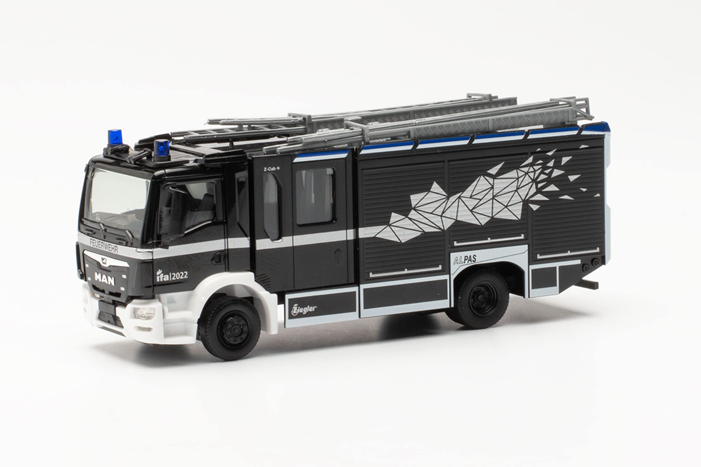 herpa-man-tgm-ziegler-z-cab-lkw-modell-feuerwehr-1-87 image 1