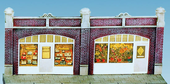 wills-ss18-bahnhof-gesch-fte-bausatz-oo-ho-vorplatz-l-den image 1