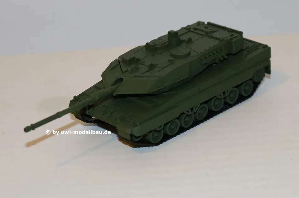 herpa-minitanks-leopard-2a7-panzer-1-87-unbemalt-746182 image 1