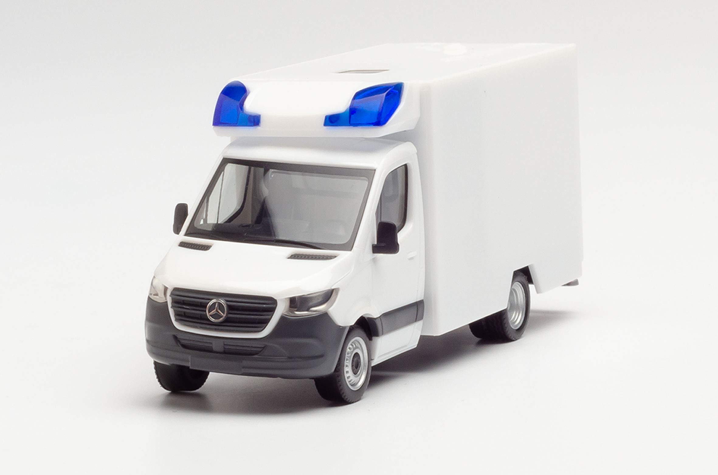 herpa-minikit-mercedes-sprinter-18-fahrtec-rtw-bausatz-wei-1-87 image 4