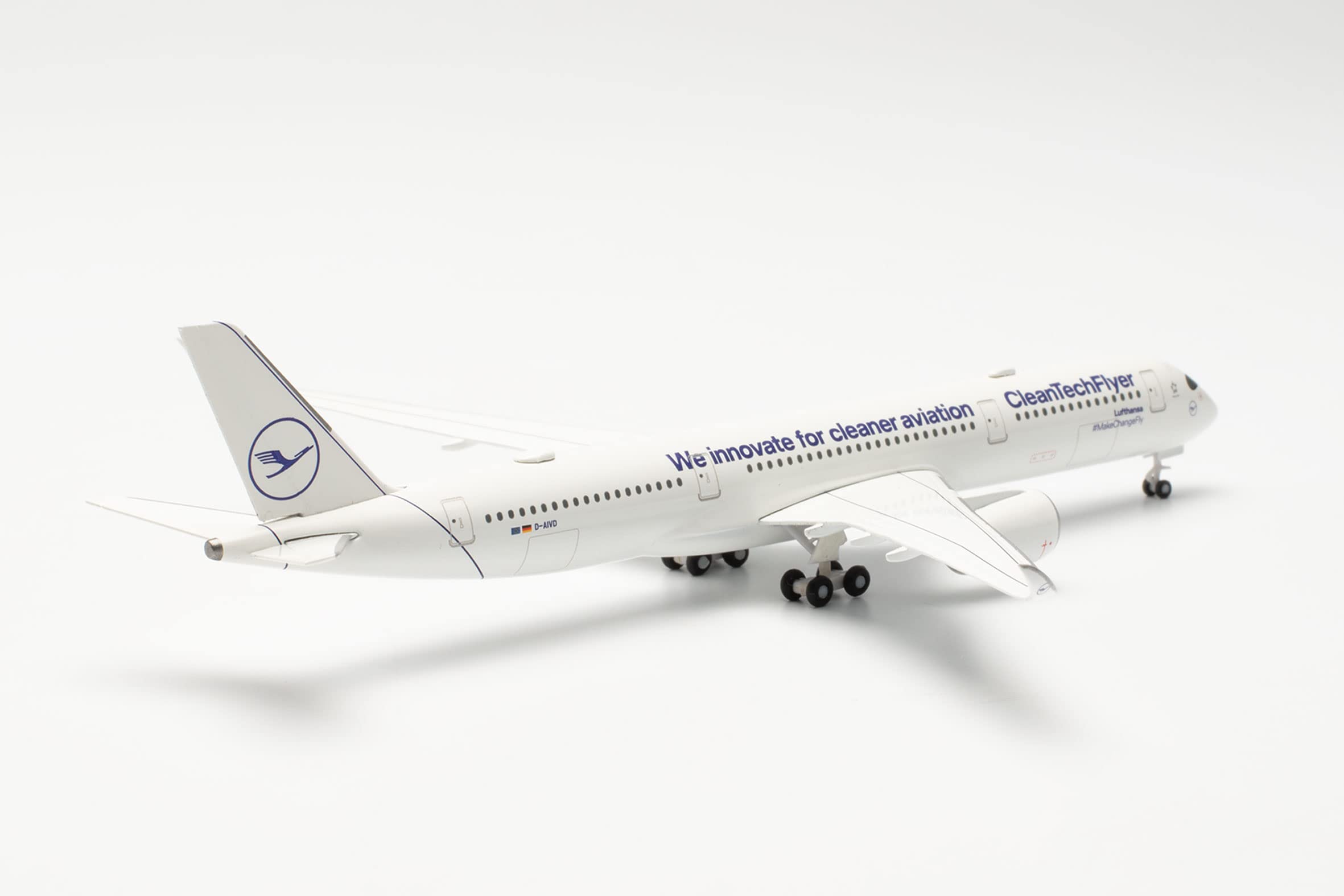 herpa-wings-airbus-a350-900-lufthansa-flugzeugmodell-1-500-metall image 3