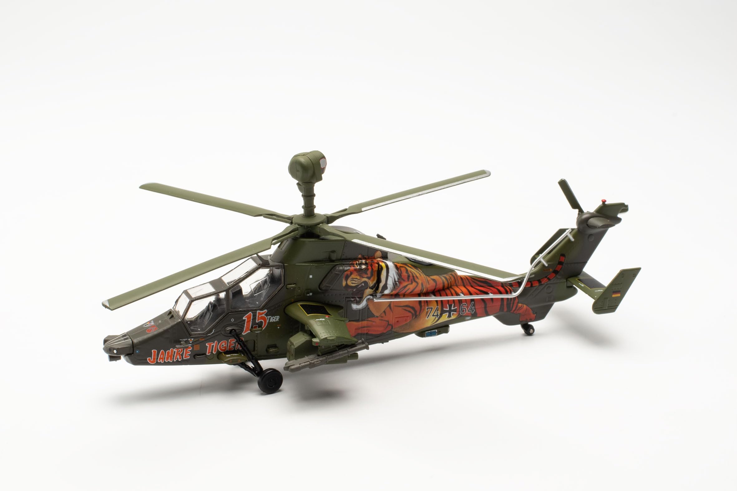 herpa-german-army-airbus-ec665-tiger-hubschrauber-1-72-metall image 4