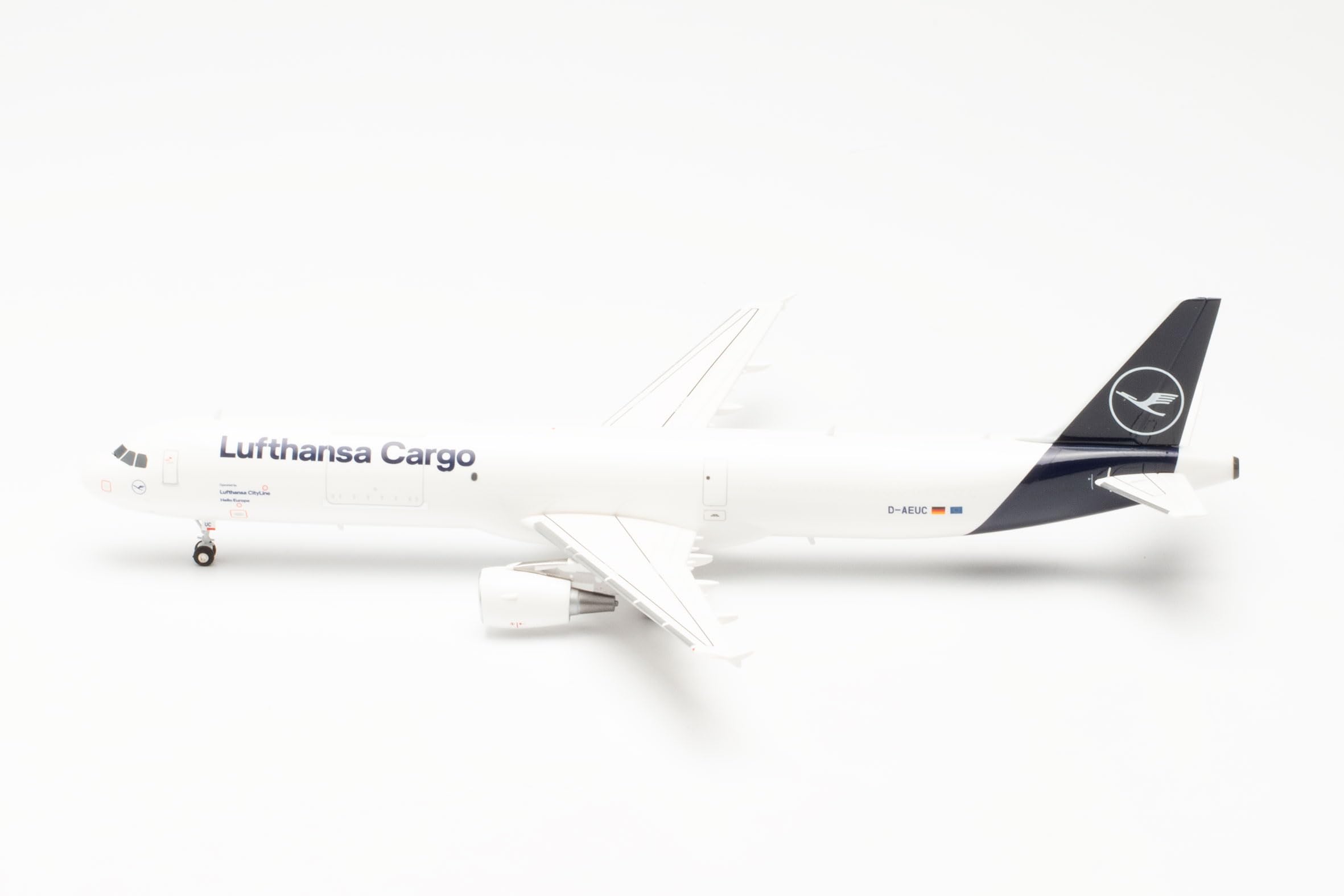 herpa-wings-lufthansa-cargo-a321p2f-d-aeuc-modellflugzeug-1-200 image 5