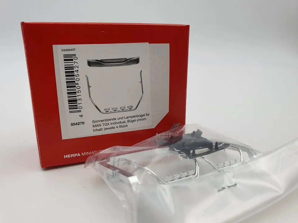 herpa-man-tgx-sonnenblende-lampenb-gel-zubeh-r-1-87-4er image 1
