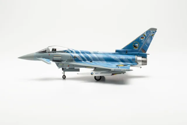 herpa-wings-eurofighter-bavarian-tigers-1-72-metall-31-01 image 1