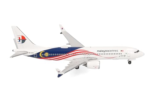 herpa-wings-malaysia-b737-max-8-flugzeugmodell-1-500-9m-mva image 7