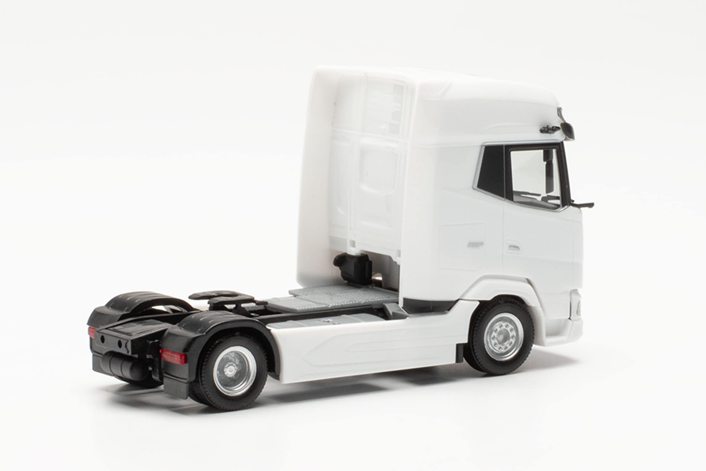 herpa-cars-trucks-316033-daf-xg-zugmaschine-lkw-1-87-wei image 2