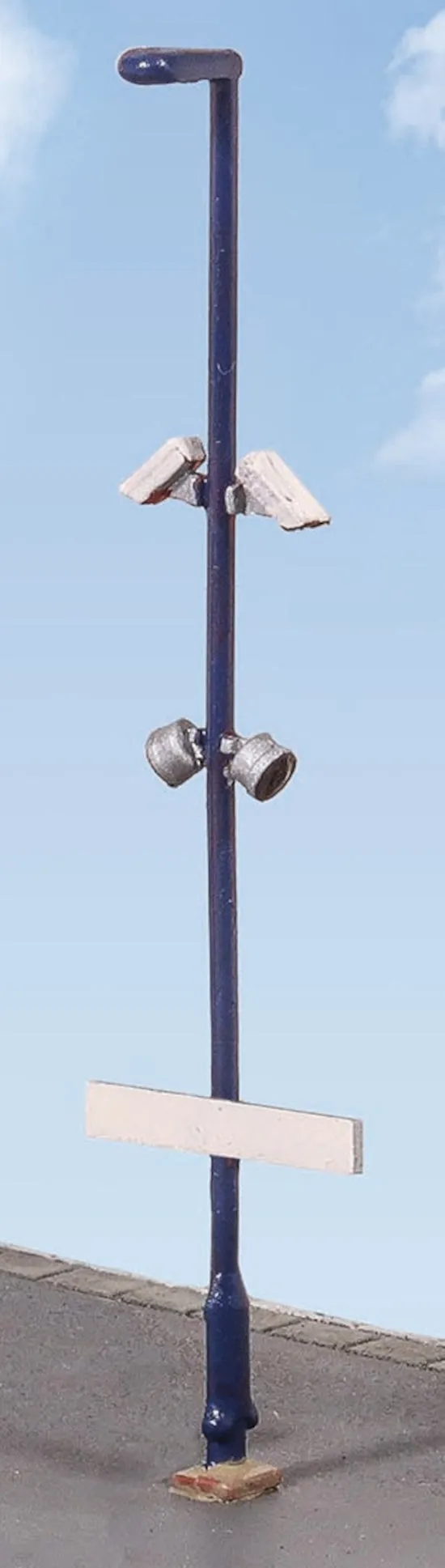 ratio-282-bahnsteiglampen-bausatz-spur-n-10-st-ck-modern image 1