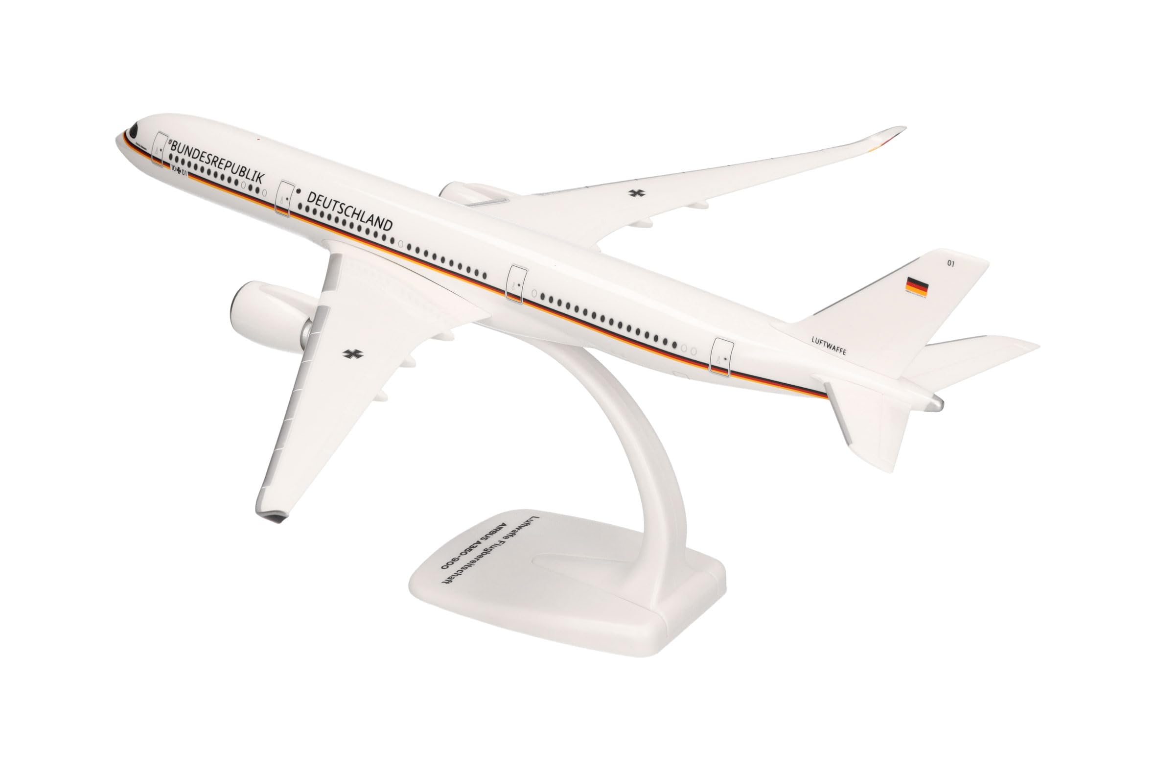 herpa-snapfit-airbus-a350-900-luftwaffe-10-01-konrad-adenauer-1-200 image 4