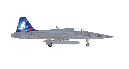 herpa-wings-f-5e-tiger-ii-swiss-air-force-flugzeug-1-200 image 3