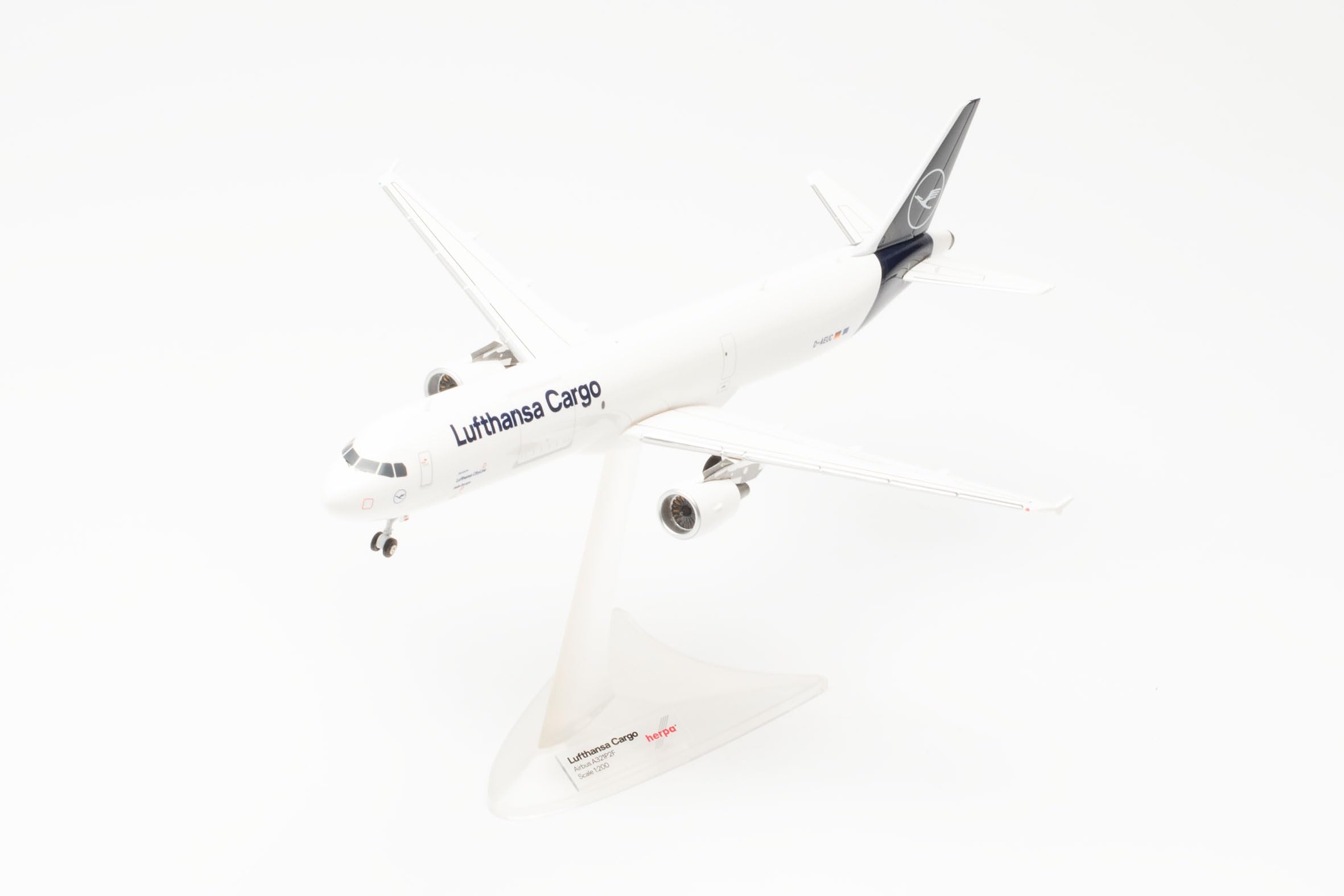 herpa-wings-lufthansa-cargo-a321p2f-d-aeuc-modellflugzeug-1-200 image 6