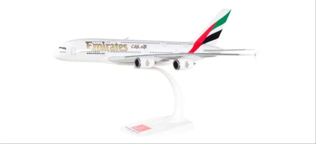 herpa-snapfit-emirates-airbus-a380-800-modell-1-250 image 1