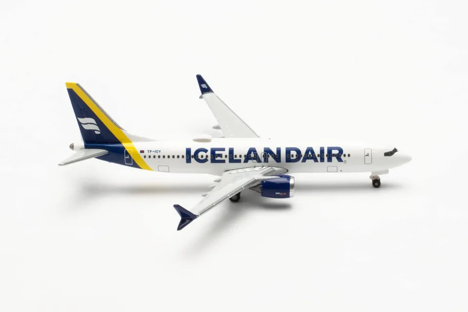 herpa-wings-boeing-737-max-8-flugzeugmodell-icelandair-1-500 image 1