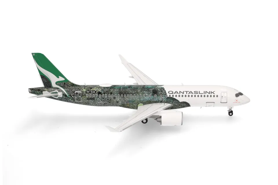 herpa-wings-qantaslink-a220-300-modellflugzeug-1-200-metall image 1