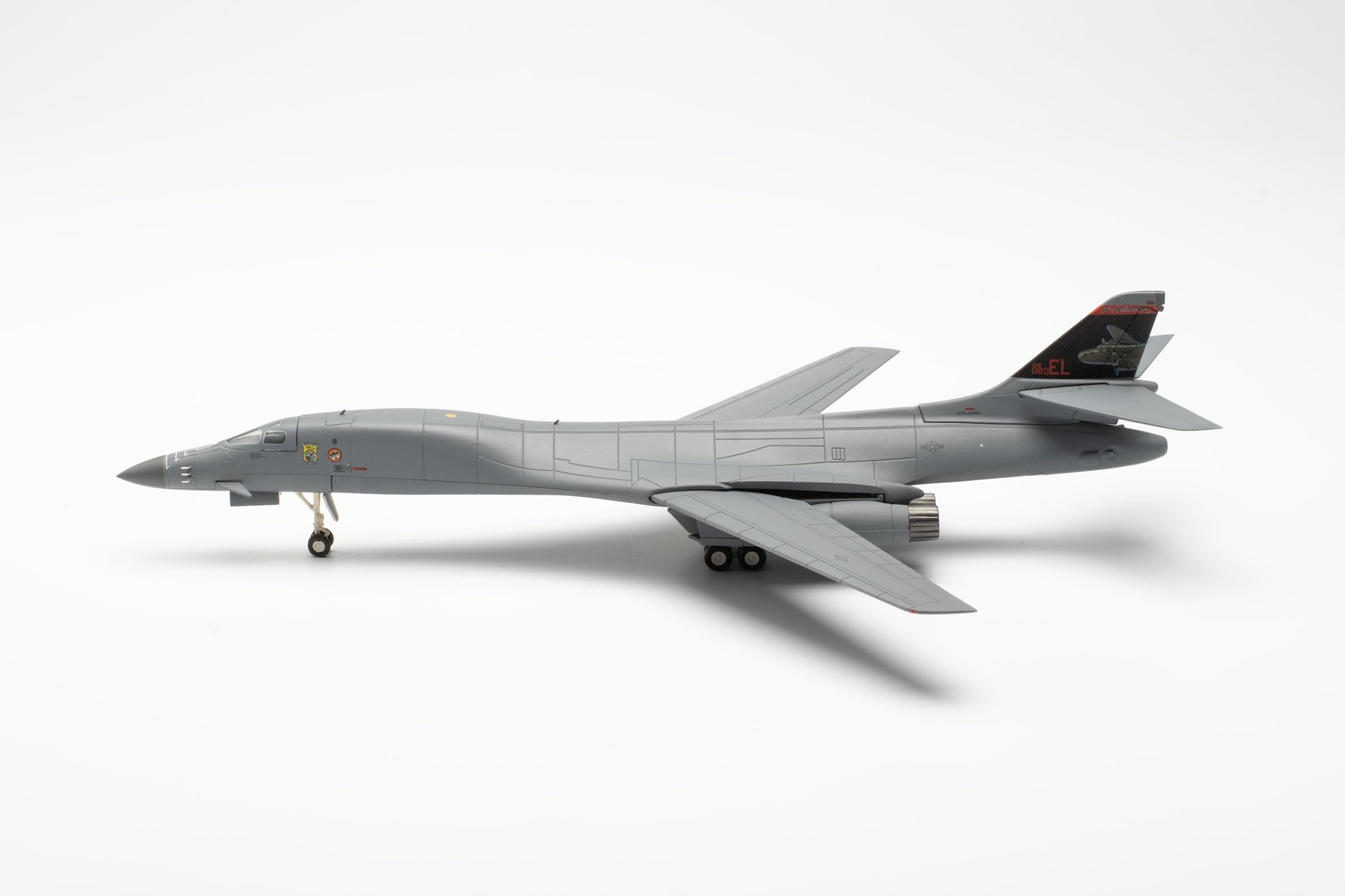 herpa-wings-rockwell-b-1b-lancer-flugzeugmodell-1-200-metall image 2